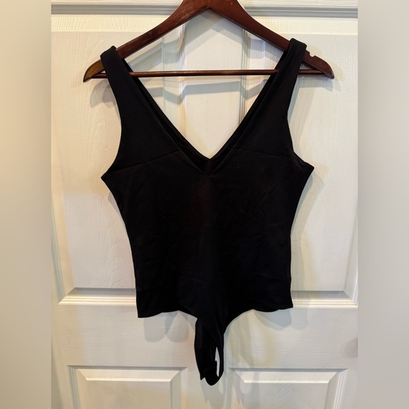Butsmooth Sexy DeepV and D-Back Bodysuit Size Large - Picture 2 of 5
